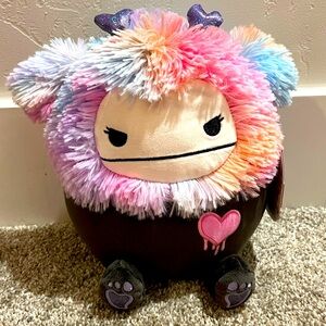 🖤🩷 Frumpy Valentines Day Black Goth Bigfoot 8” Original Squishmallows BNWT 🖤🩷